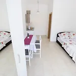 Kapetan - Two Bedroom With Terrace Διαμέρισμα *