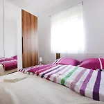 Kapetan - Two Bedroom With Terrace Sukošan