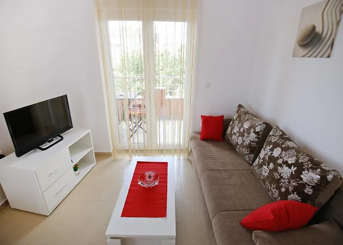 Kapetan - Two Bedroom With Terrace Sukošan