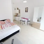 Kapetan - Two Bedroom With Terrace Apartmán *