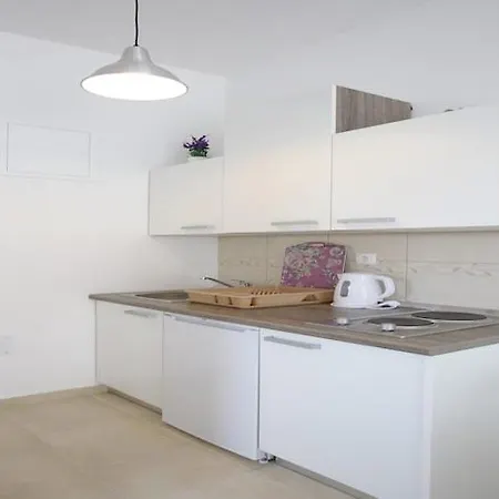 Apartman Kapetan - Two Bedroom With Terrace Sukošan