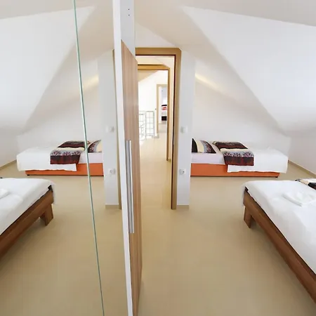 Kapetan - Two Bedroom With Terrace Apartment Sukosan