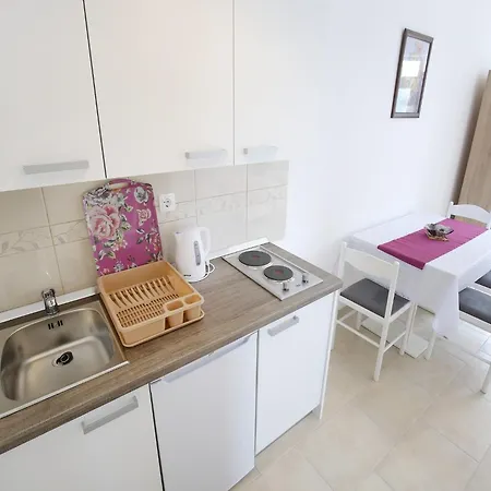 Apartman Kapetan - Two Bedroom With Terrace Sukošan