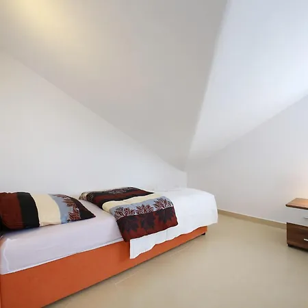 Kapetan - Two Bedroom With Terrace * Sukošan