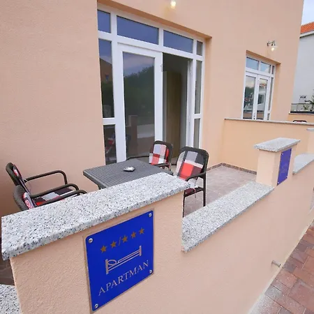 Apartman Kapetan - Two Bedroom With Terrace Sukošan