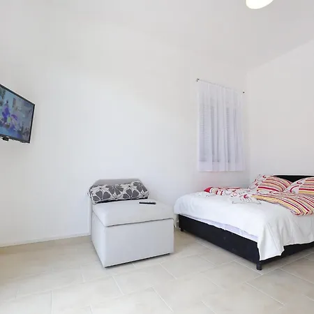 Apartman Kapetan - Two Bedroom With Terrace *