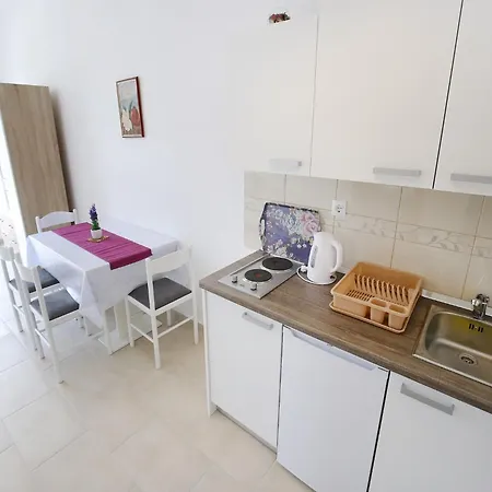 Apartman Kapetan - Two Bedroom With Terrace Sukošan