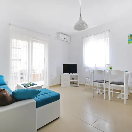 Kapetan - Two Bedroom With Terrace *