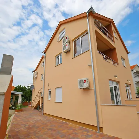 Apartman Kapetan - Two Bedroom With Terrace