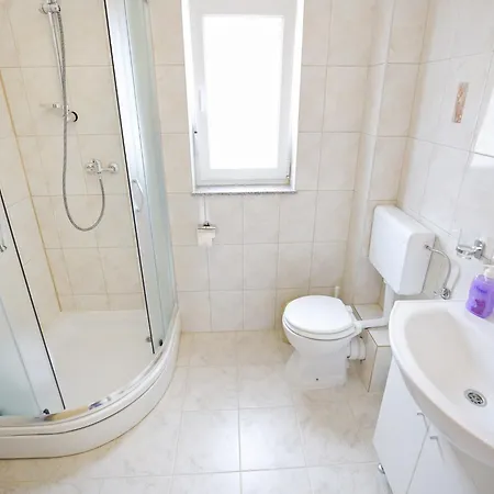 Kapetan - Two Bedroom With Terrace Apartman Sukošan