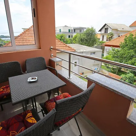 Apartman Kapetan - Two Bedroom With Terrace *