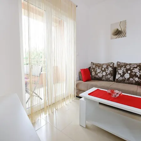 Kapetan - Two Bedroom With Terrace Sukošan