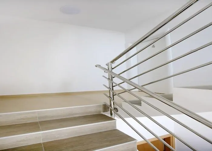 Kapetan - Two Bedroom With Terrace Apartamento Sukošan