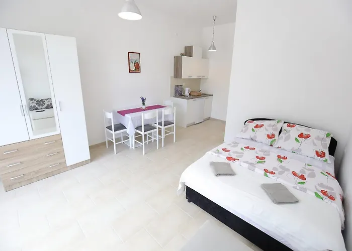 Kapetan - Two Bedroom With Terrace * Sukošan